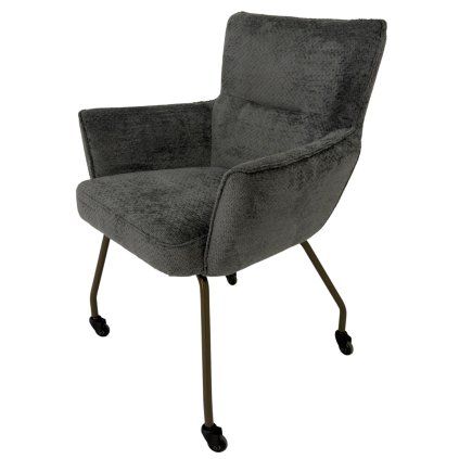 Komfortní holandské kancelářské křeslo na kolečkách kombinuje elegantní design s maximálním pohodlím pro dlouhé hodiny sezení.