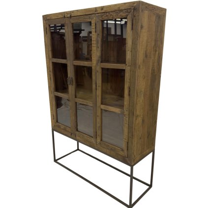 Indická vitrína z jilmu na kovové konstrukci s elegantním designem a tradičním zpracováním.