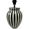 Elegantní černobílá lampa Maran s výrazným designem.
