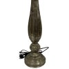 Indická dřevěná lampa s jemným vertikálním reliéfem a jedinečnou patinou.