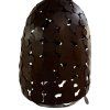 Závěsná lampa v rezavé barvě tvořená kulatými vyřezávanými plechy různých velikostí, která přináší industriální a umělecký nádech.